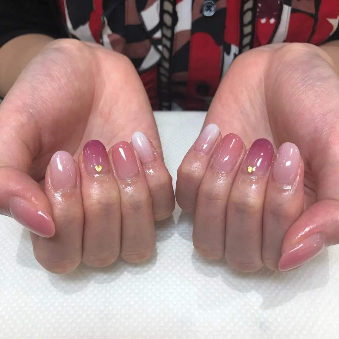 ネイル グラデーション Ebina Ryoのネイルデザイン