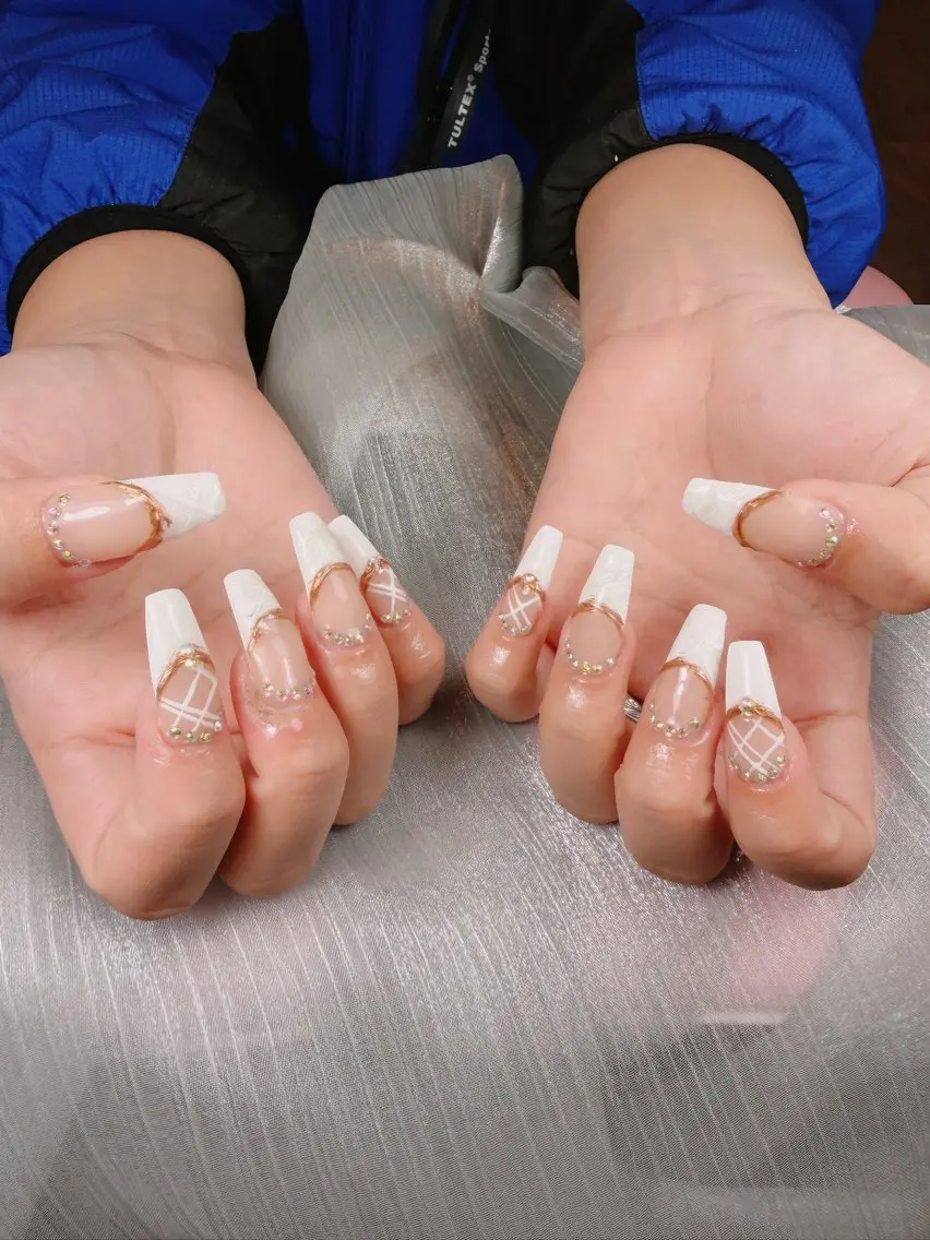 ネイル チークネイル フレンチネイル グラデーション キラキラネイル 韓国ネイル HIKARIHANA NAILのネイルデザイン