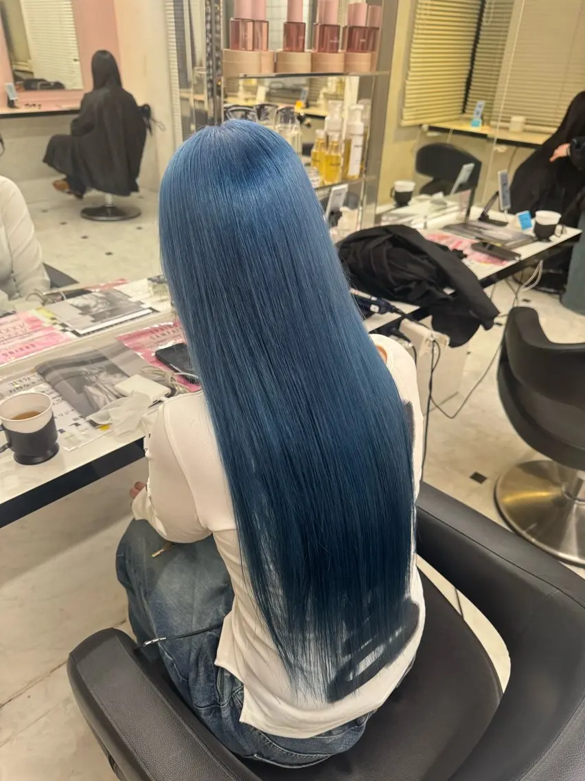 ロング カラー ヘアアレンジ ブリーチ ケアブリーチ ロング ヘアカラー 🥀レイヤー×ハイト ーントレンドヘア🥀のヘアスタイル