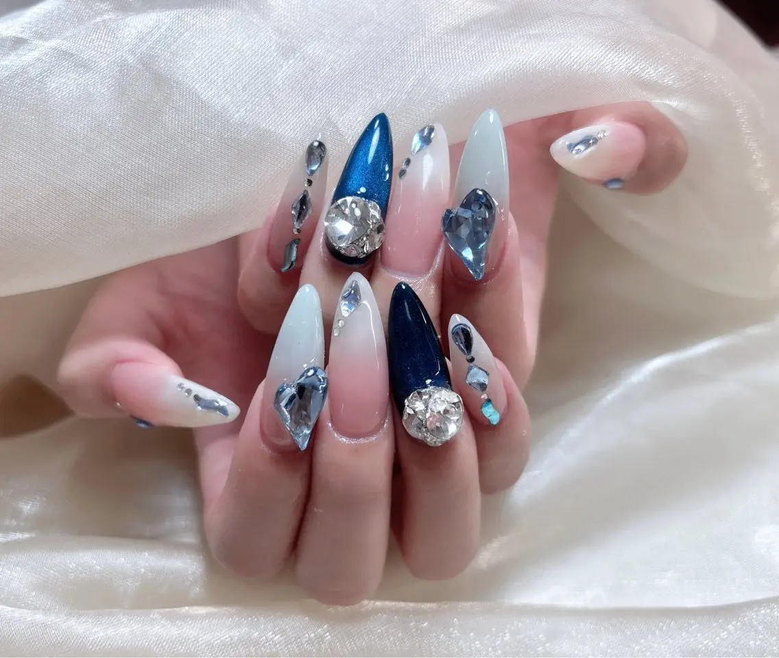 ネイル 持ち込み ハンドネイル ハンドケア L. Nailのネイルデザイン