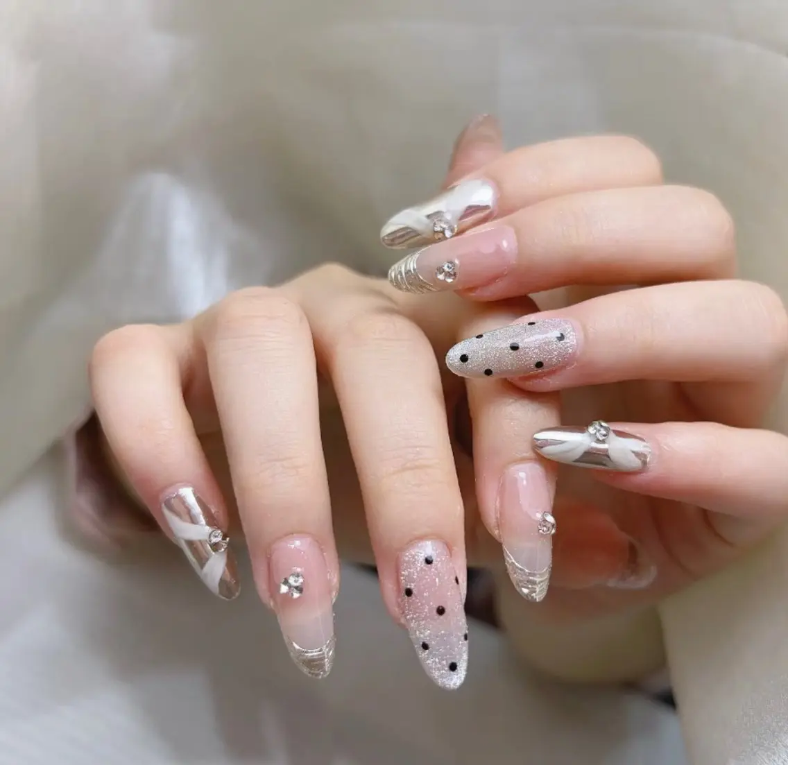 ネイル ハンドネイル ハンドケア 🍑 momo_nailのネイルデザイン