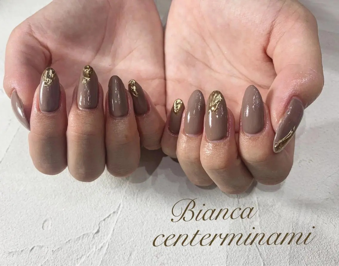 ネイル ミラーネイル ニュアンスネイル ハンドネイル Bianca KIKUTIHARAのネイルデザイン