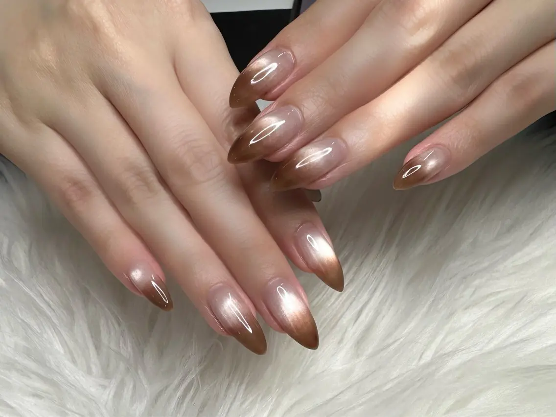 ネイル ブラウン ハンドネイル Tinker Bellのネイルデザイン