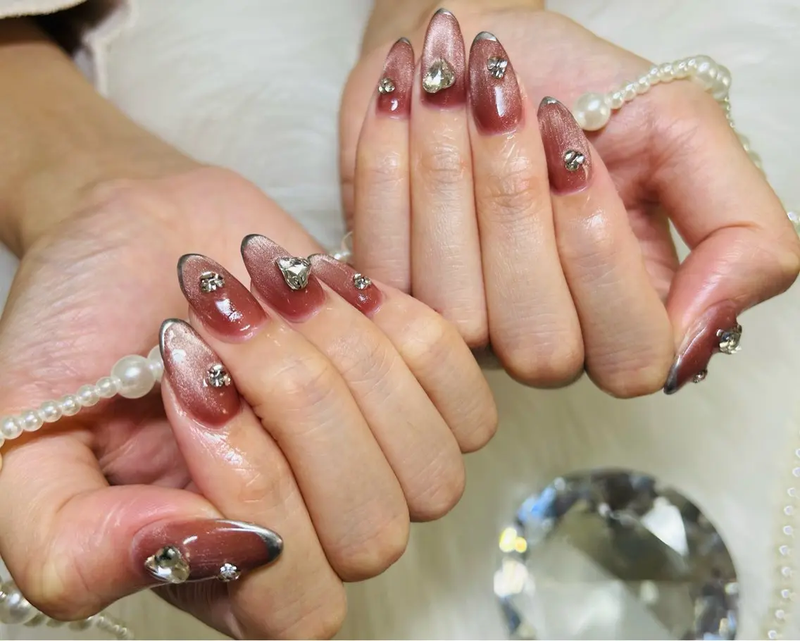 ネイル ハンドネイル フットネイル EMILY NAILのネイルデザイン