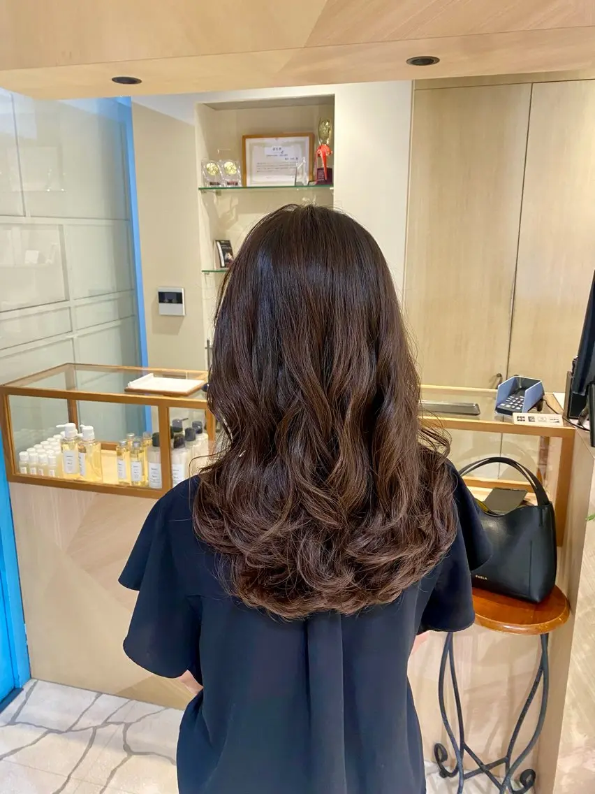 セミロング カット パーマ トリートメント 三代 ゆりあのヘアスタイル