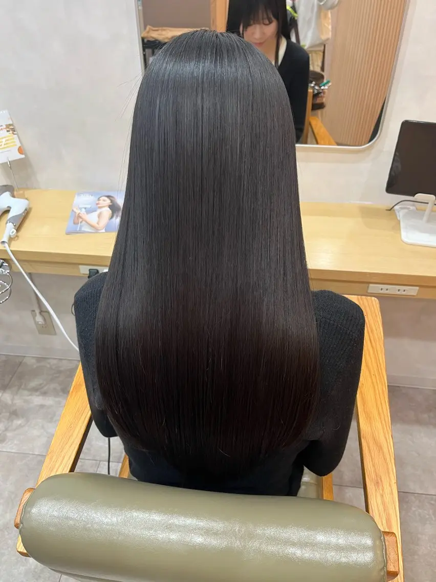 ロング 髪質改善 レイヤーカット トリートメント 酸性ストレート カット 縮毛矯正 トリートメント 髪質改善/レイヤー/ ボブ/磯野史歩のヘアスタイル