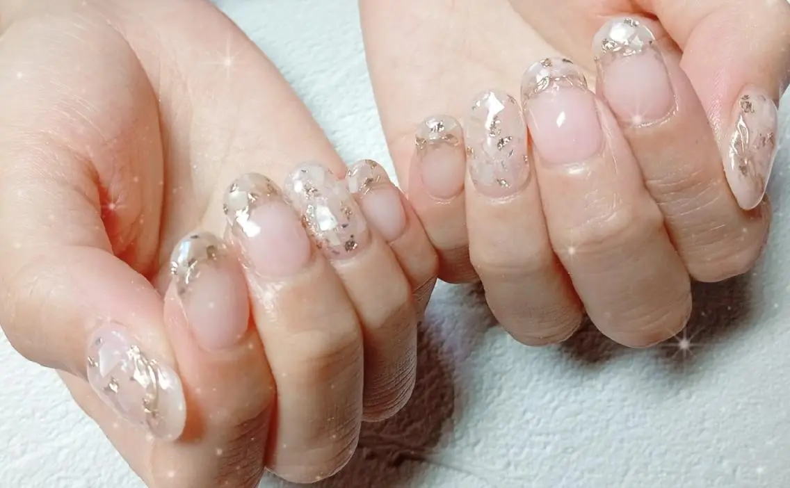 ネイル アートネイル フレンチネイル ハート キラキラネイル 韓国ネイル ハンドネイル flure de neige yukiのネイルデザイン
