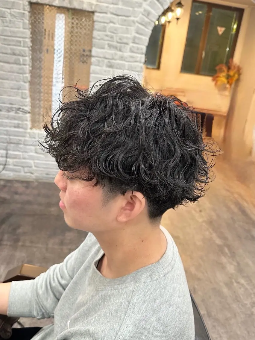 ショート パーマ メンズ カット パーマ ヘッドスパ 🌿ガクト 🌿艶髪透明感のヘアスタイル
