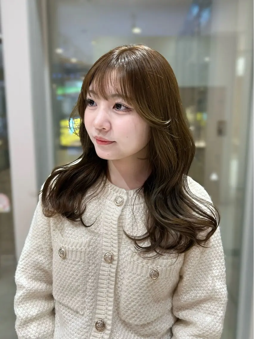 セミロング 透明感カラー🎀♡ リナのヘアスタイル