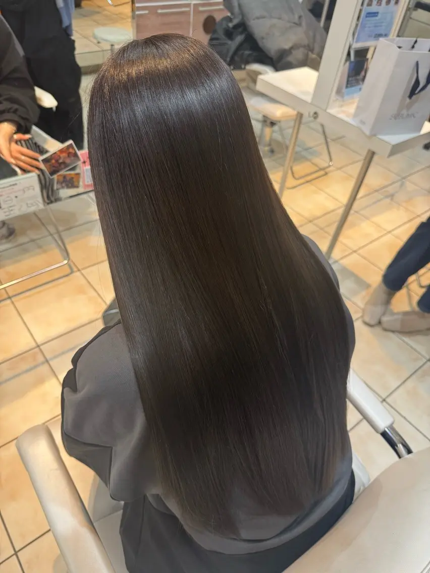 ロング カラー ヘアカラー トリートメント 髪質改善カラー🎗️ 滝沢純のヘアスタイル