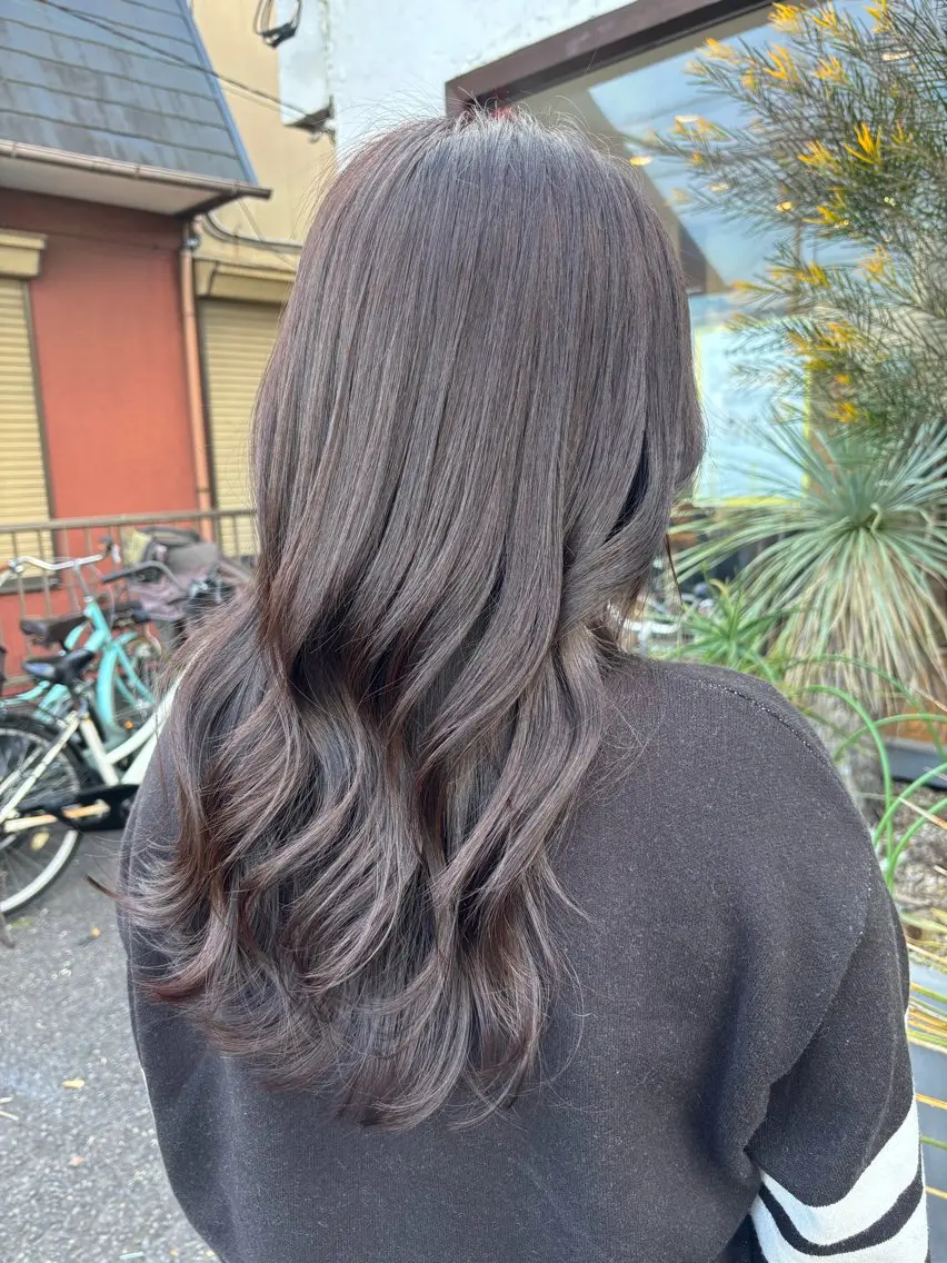 ロング レイヤーカット カット ヘアカラー 高木 櫻のヘアスタイル