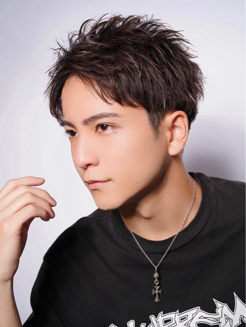 ショート 天野 照のヘアスタイル