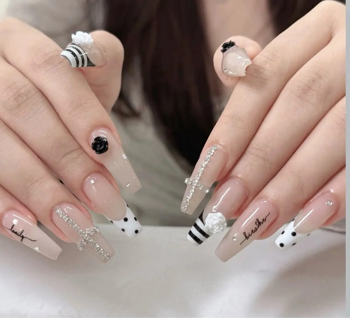 ネイル RE Nail 🎀Rin🧸のネイルデザイン