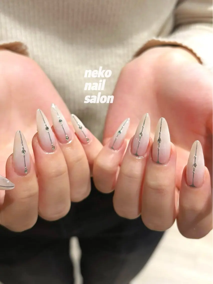 ネイル ミラーネイル シンプルネイル ハンドネイル neko nailのネイルデザイン
