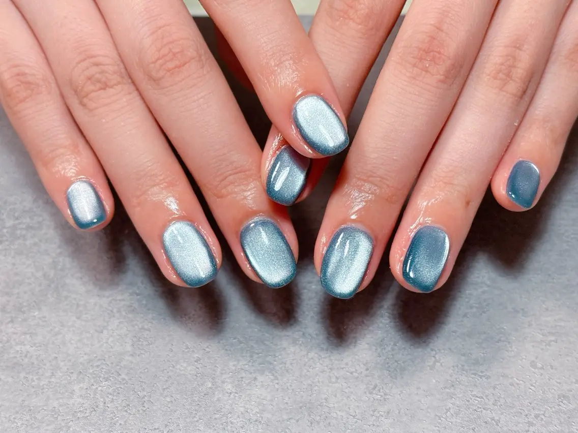 ネイル マグネットネイル 冬ネイル クリスマス ハンドネイル ハンドケア ゆ か_Nails💫のネイルデザイン
