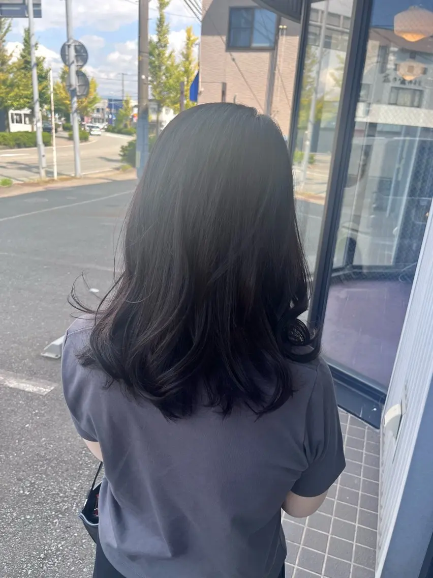ミディアム 韓国風ヘア N° Elune MIYUUのヘアスタイル