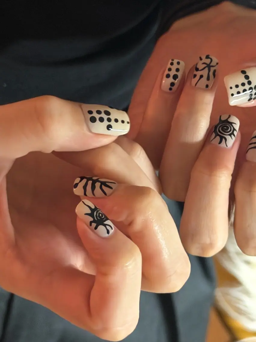 ネイル ハンドネイル Rits nail ⛓️Ayakaのネイルデザイン