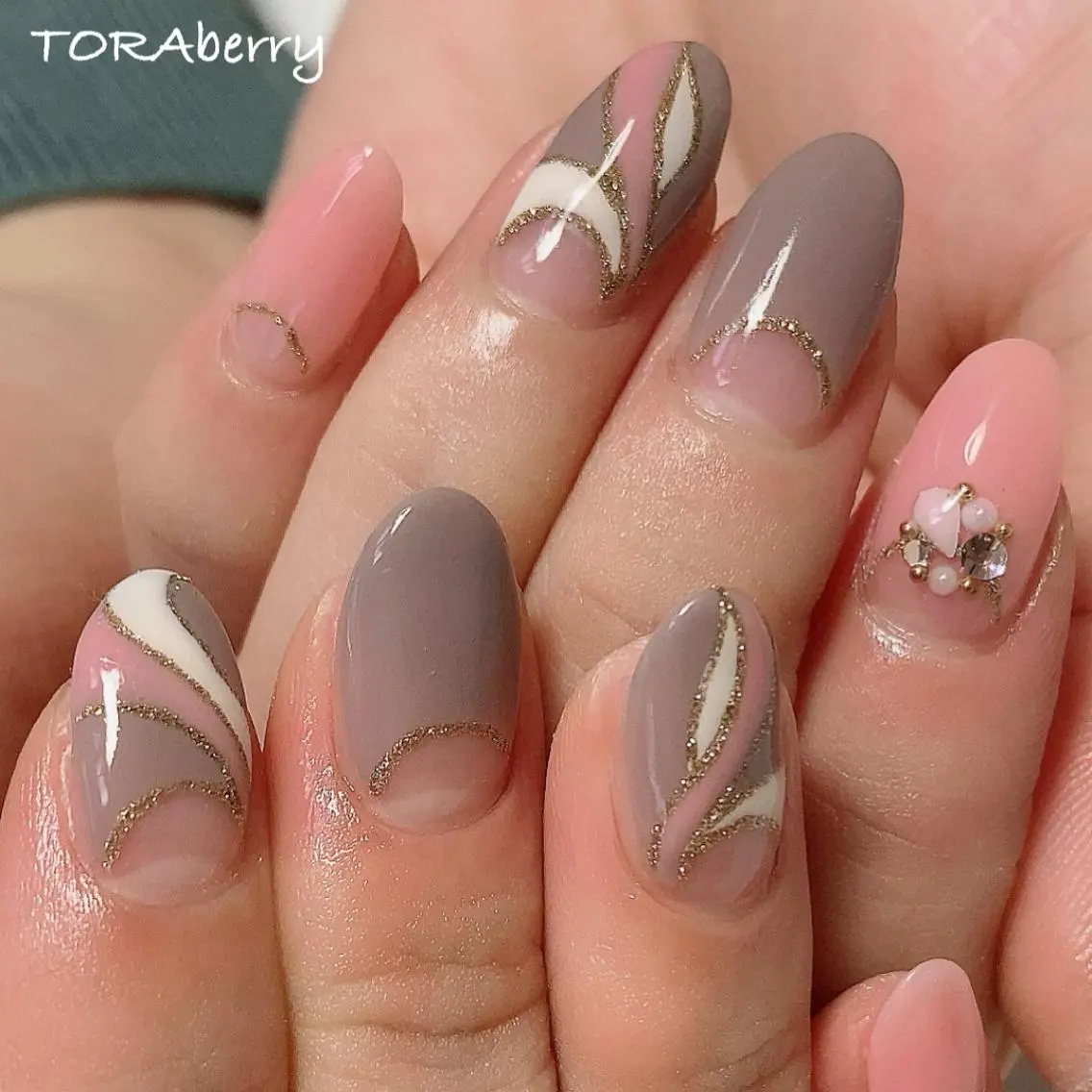 ネイル ハンドネイル ネイリスト なつみのネイルデザイン