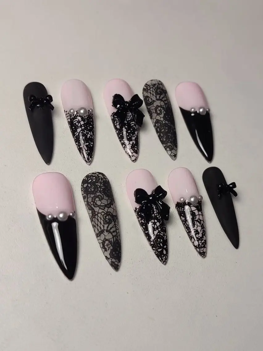 ネイル 長さ出し キラキラネイル 韓国ネイル ロングネイル ワンホンネイル ハンドネイル Josie nail salonのネイルデザイン