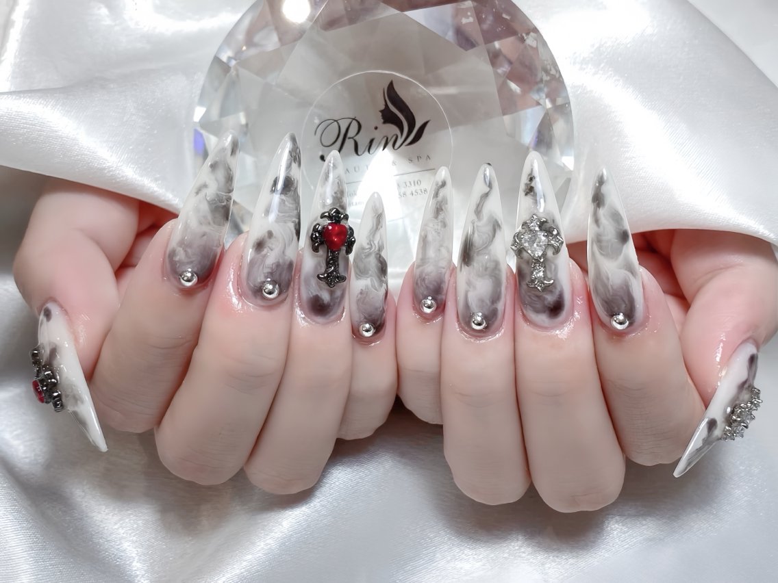 ネイル アニマル柄 べっ甲ネイル ブルー ボルドー ブラウン ハンドネイル Rin Nail 新大久保店のネイルデザイン