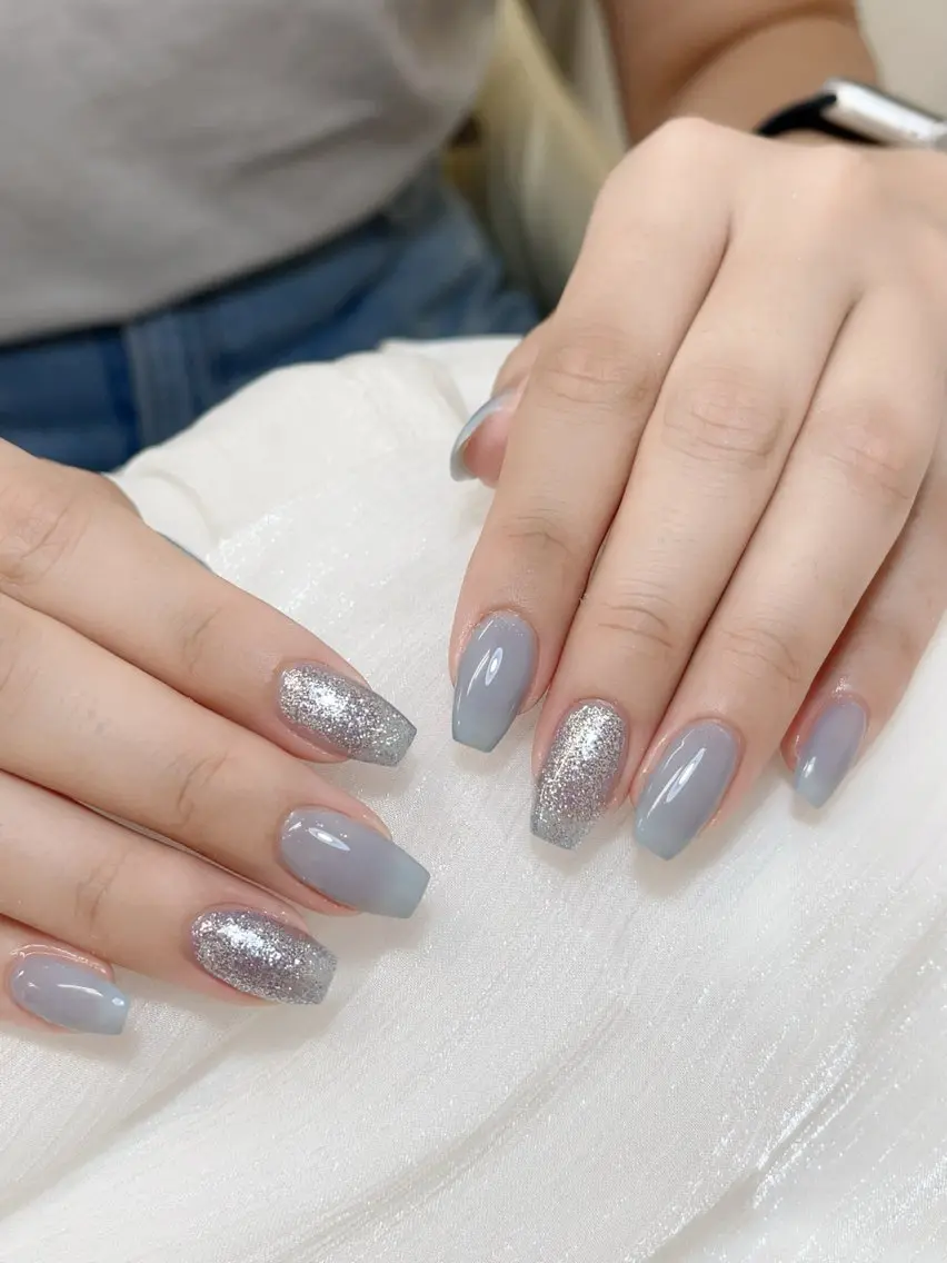 ネイル チークネイル フレンチネイル グラデーション キラキラネイル 韓国ネイル ハンドネイル DUO   MI nail salonのネイルデザイン