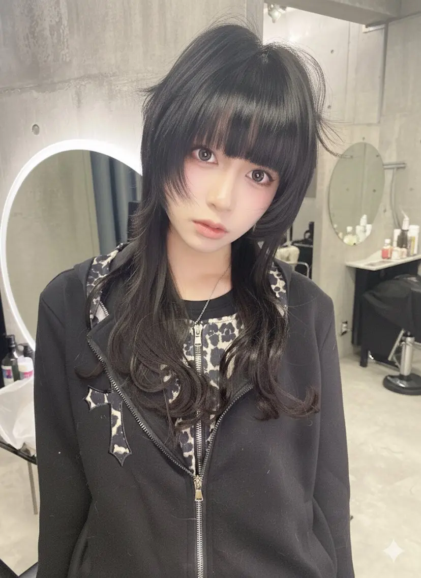 ロング シールエクステ エクステ ロング ウルフカット カット トリートメント ホワイト&レイヤーカ ットエクステ長畠俊輔のヘアスタイル