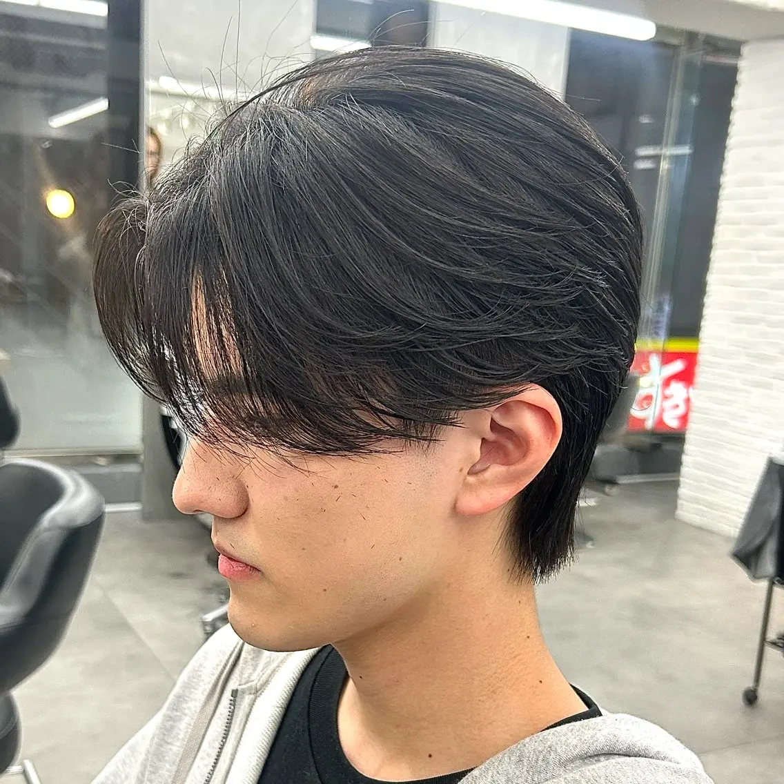 メンズ センターパート カット トリートメント 韓国ヘア🇰🇷 メンズパーマ/つかさのヘアスタイル