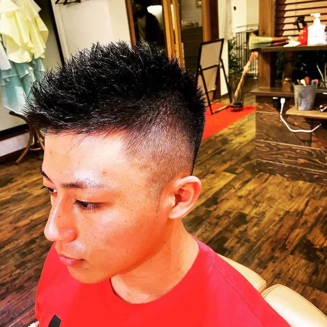ショート メンズ フェードカット 勝崎 優志のヘアスタイル