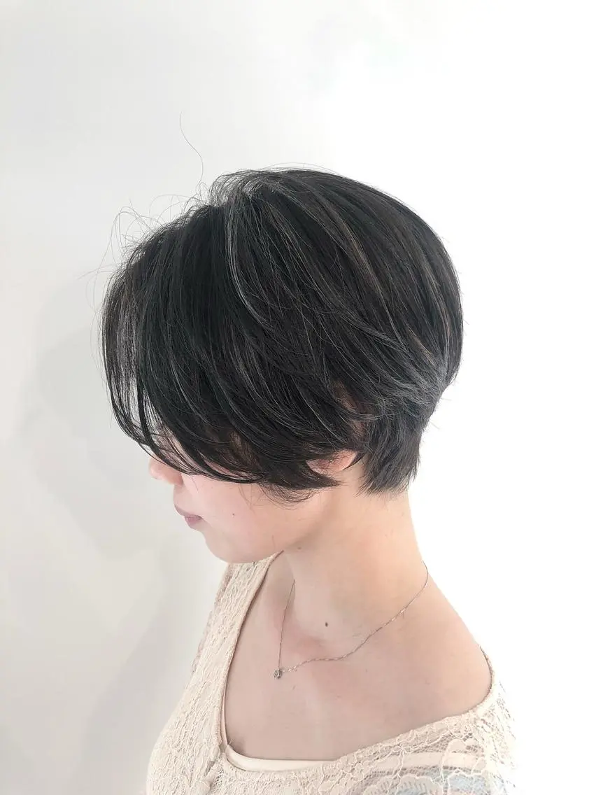 ⭐️透明感あるツヤ髪に⭐️フルカラー+カットの写真