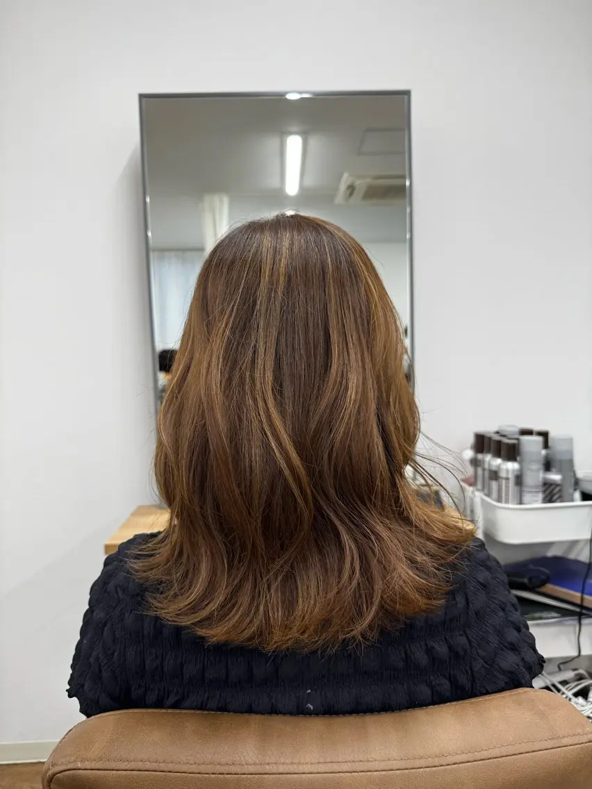 ミディアム カラー miu-YUCCA 縮毛矯正モデル募集中のヘアスタイル
