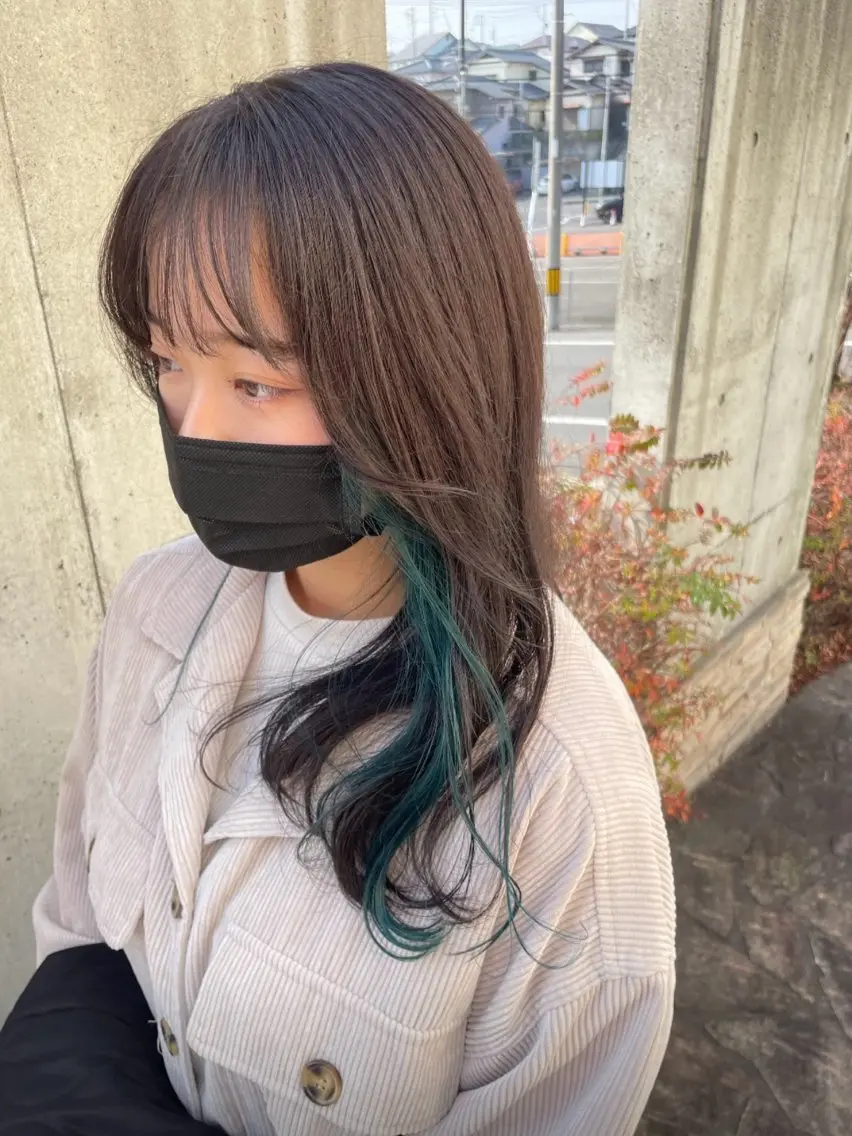 ロング カラー イヤリングカラー ヘアカラー ブランシェ神領店 笹原渚紗のヘアスタイル