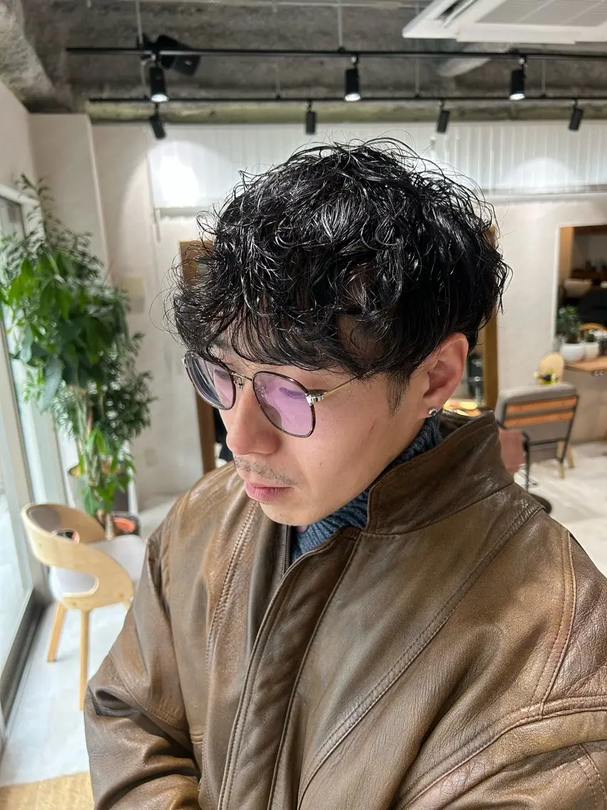 ショート パーマ メンズ カット パーマ 🌷横浜/レイヤー /艶カラー🌷のヘアスタイル