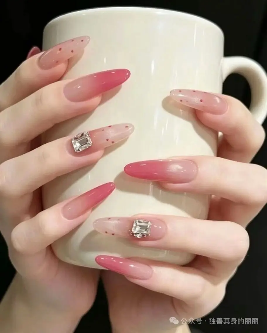 ネイル Nami Nail  サロンのネイルデザイン