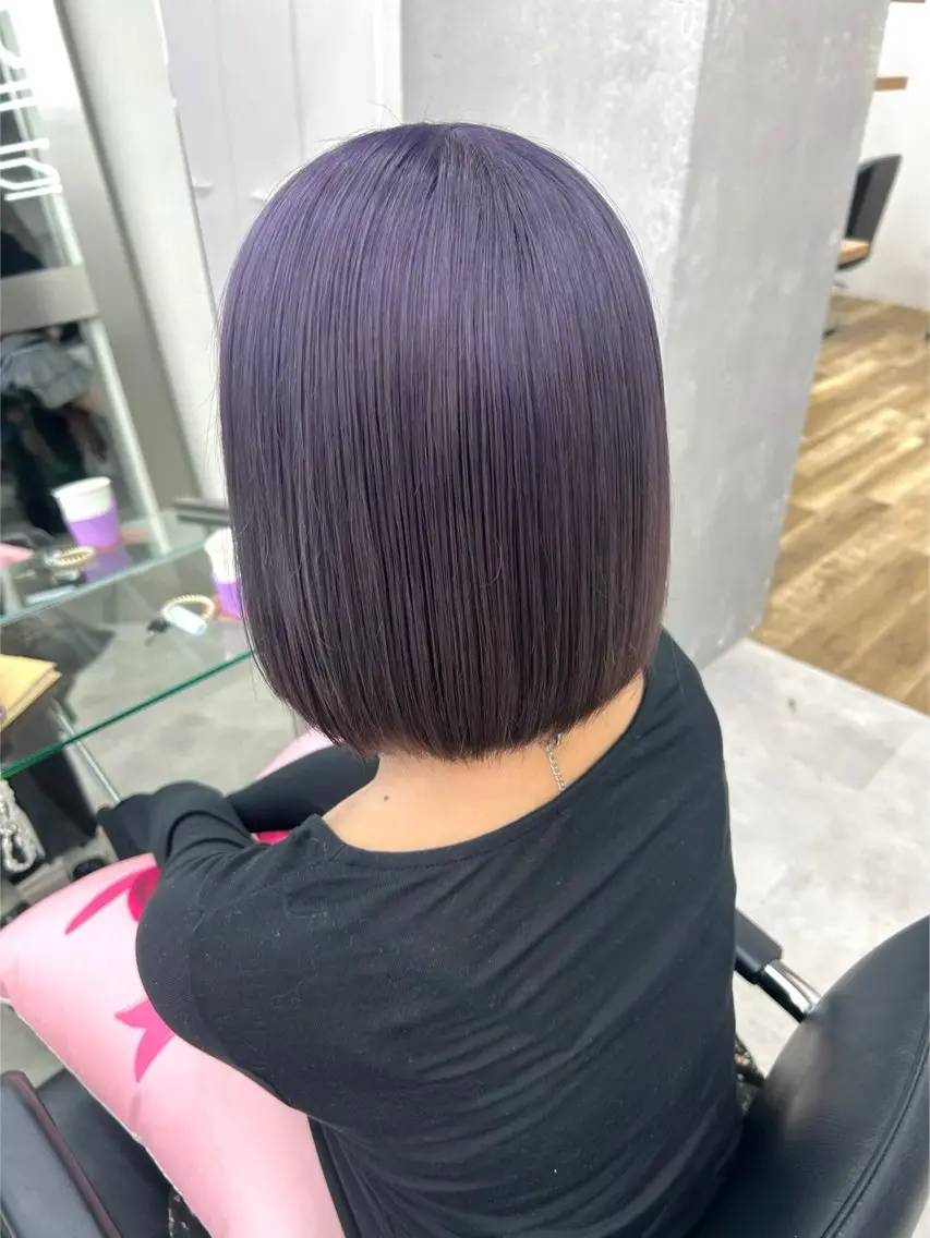 ショート カラー 切りっぱなしボブ ブリーチ 透明感カラー グレージュ ラベンダーカラー ヘアカラー 横浜ダブルカラー/ ハイトーンエクステのヘアスタイル