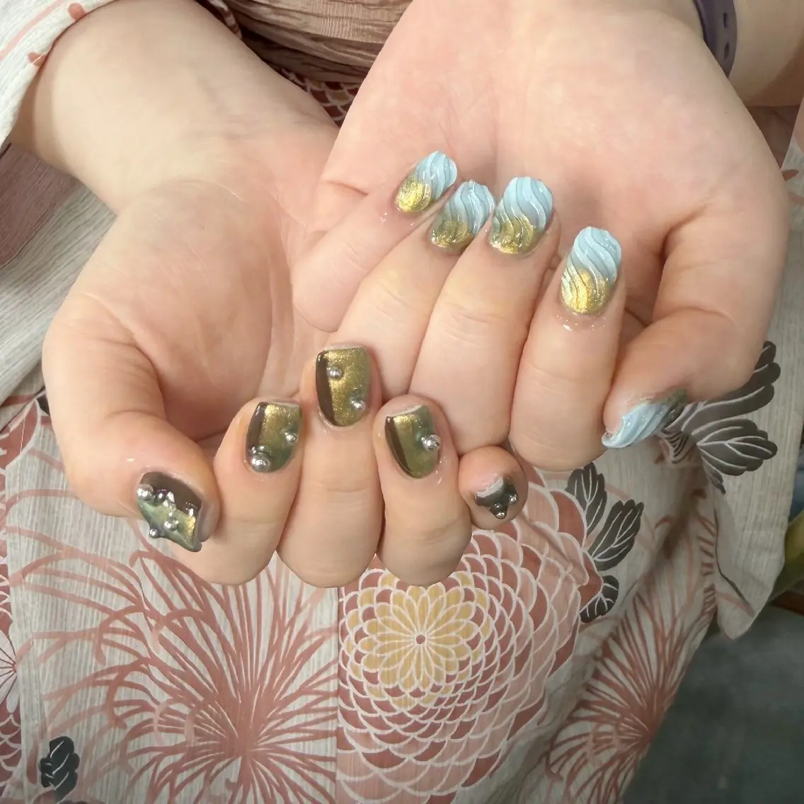 ネイル チークネイル フレンチネイル ジェルネイル ガーリー キラキラネイル ハンドネイル UM Nail Salonのネイルデザイン