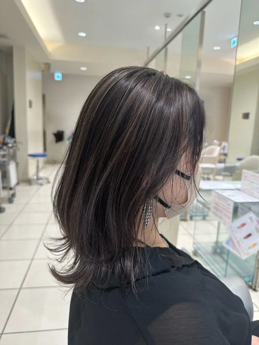 ミディアム カラー 松下仁美 /切りっぱなしボブのヘアスタイル