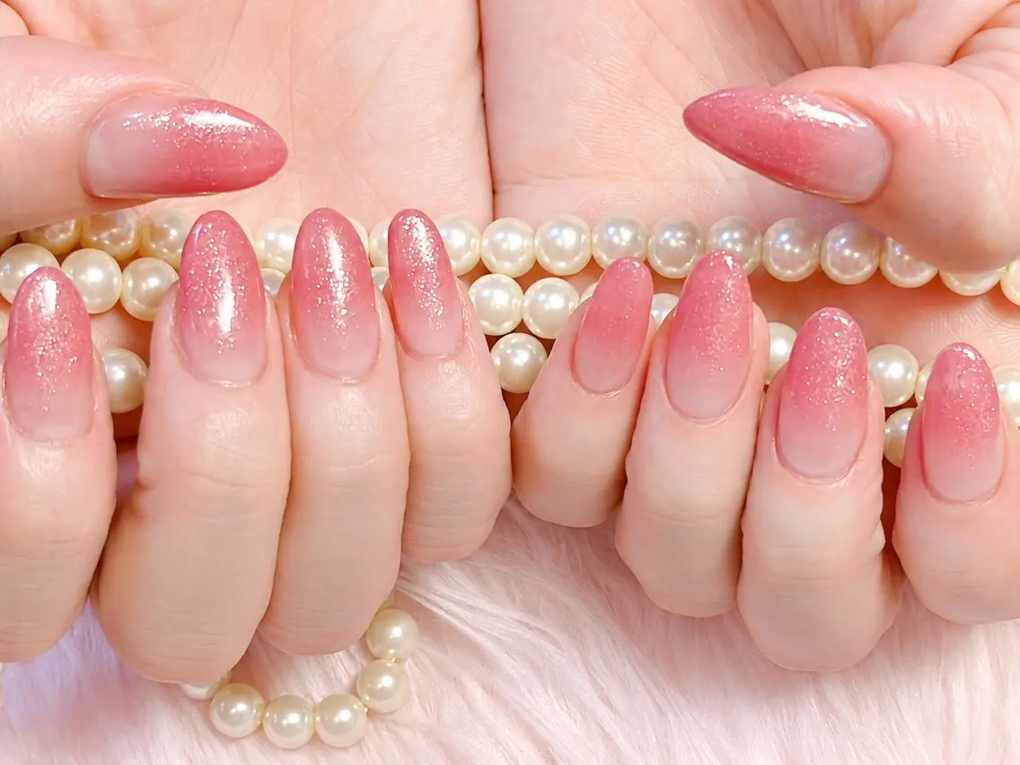 ネイル グラデーション ラメ(グリッター) ピンク ハンドネイル Nail Salon 月猫のネイルデザイン