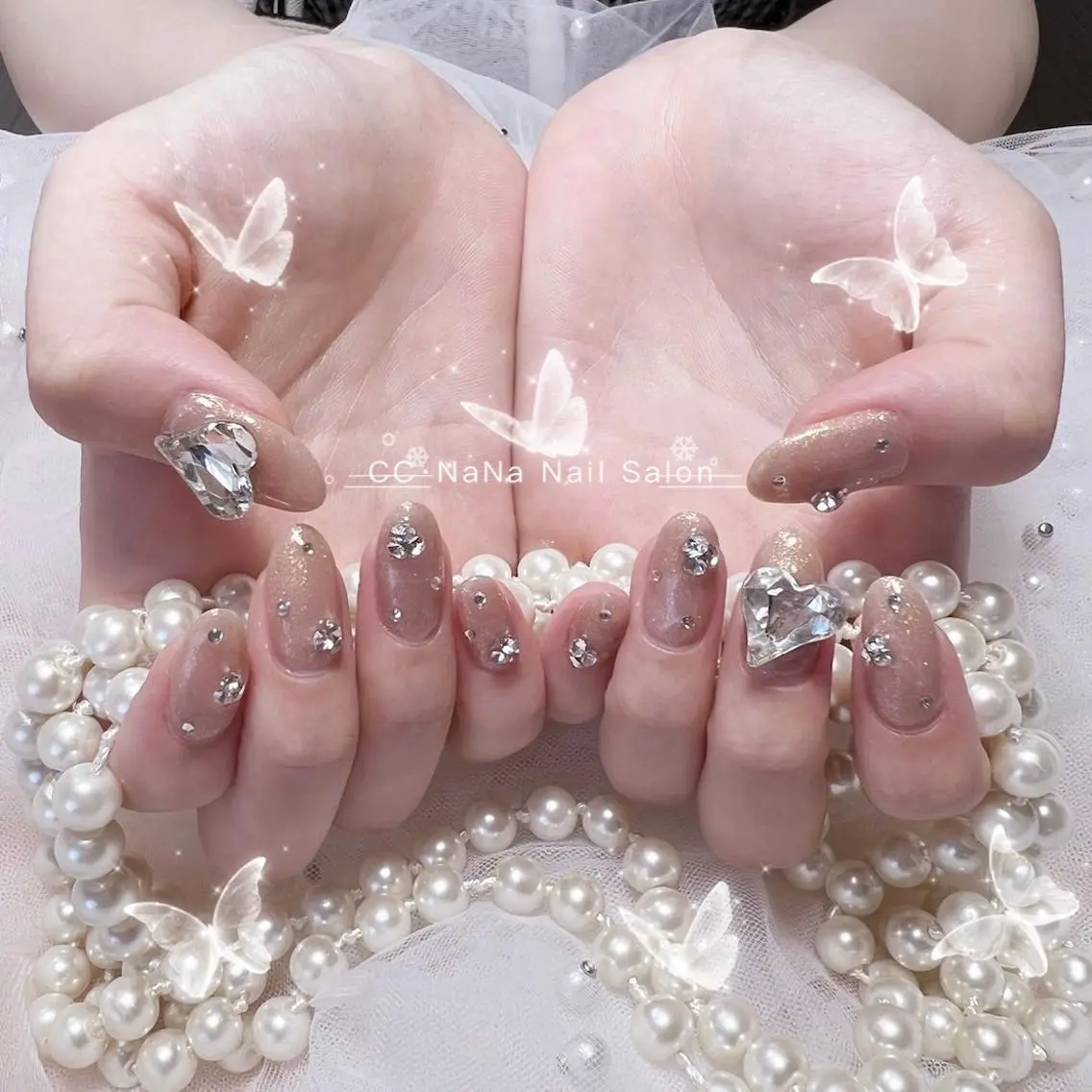 ネイル チークネイル フラッシュネイル ジェルネイル ハート キラキラネイル ハンドネイル 💎CC・NaNa 韓国風ネイル🌙Cのネイルデザイン