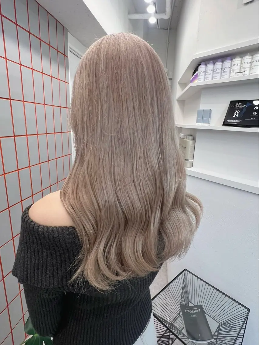 ロング カラー アッシュ ベージュカラー ブリーチ ブロンド ブロンドベージュ 💍モテる艶髪 透明感カラー💖のヘアスタイル