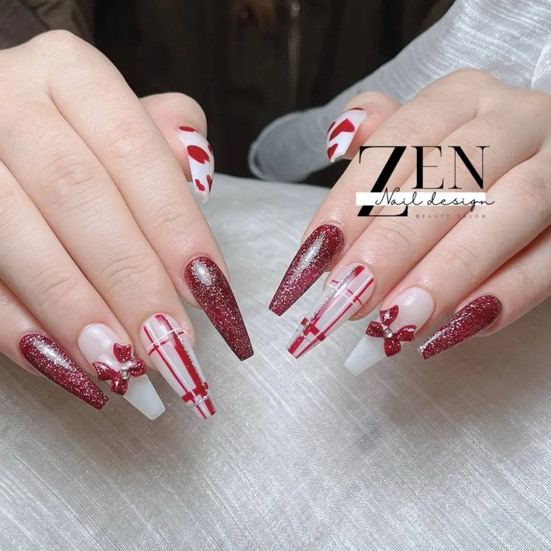 ネイル チークネイル フレンチネイル ジェルネイル 韓国ネイル マグネットネイル ハンドネイル Zen Nail Design 池袋のネイルデザイン