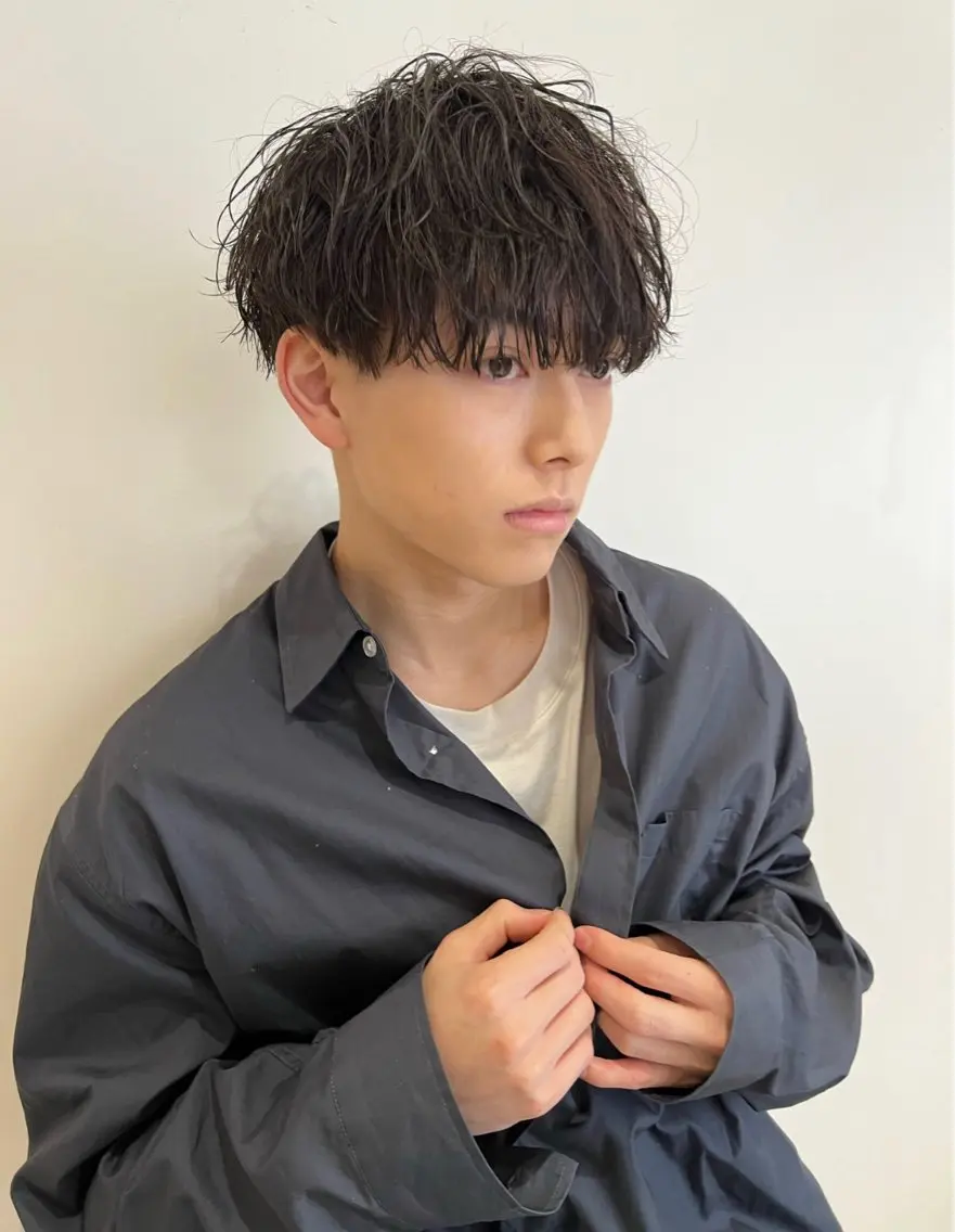 パーマ メンズ ナチュラル大人っぽい スタイル　MAORIのヘアスタイル