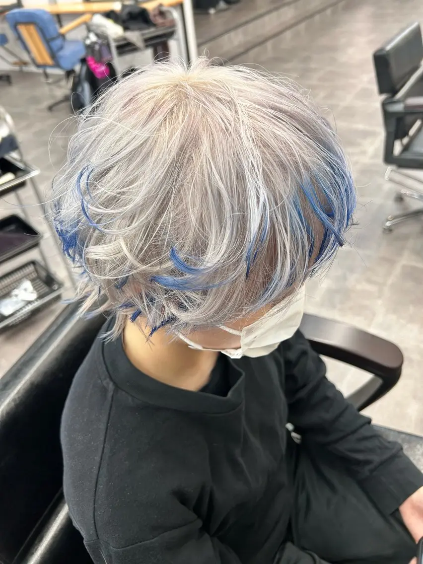 【ミニモ学割🧁】最先端ケアブリーチ2回+オンカラー+トリートメントの写真