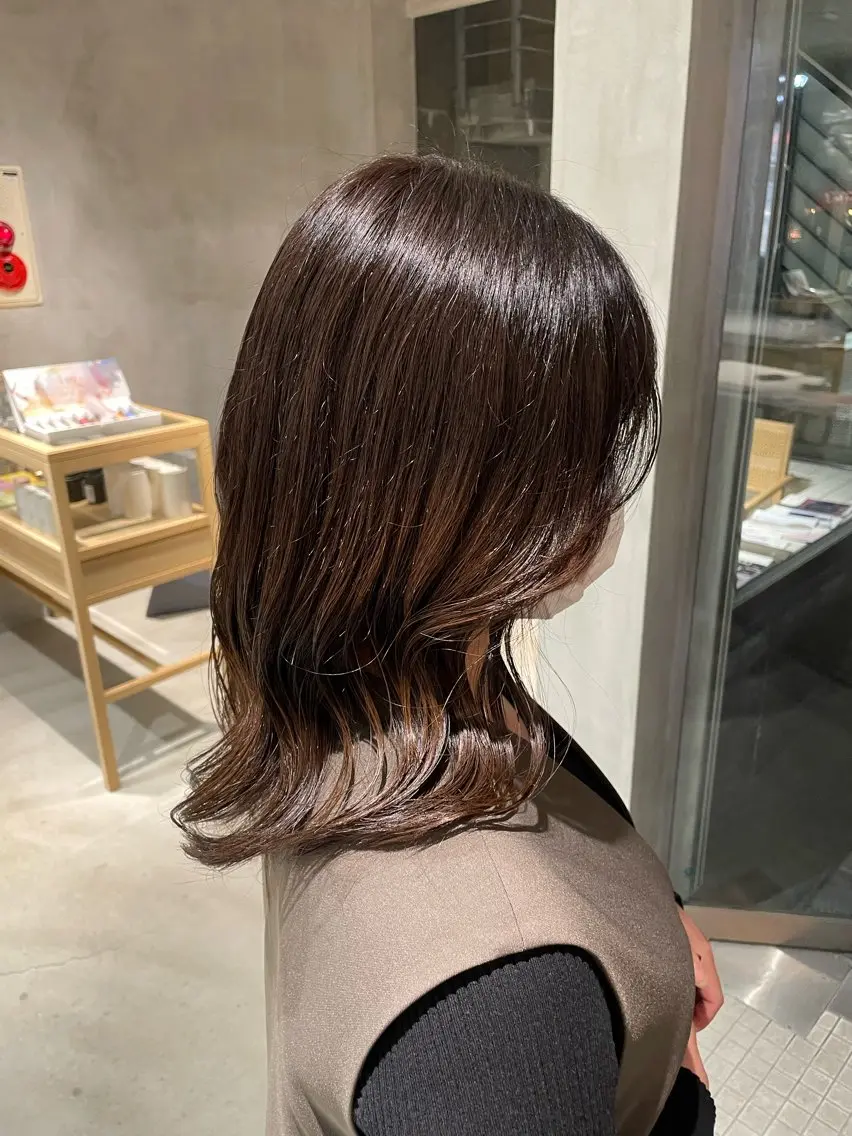 ミディアム カラー porto まなみのヘアスタイル