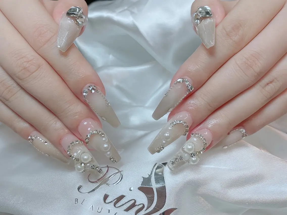 ネイル べっ甲ネイル チークネイル フラッシュネイル フラワーネイル フットネイル ハンドネイル Rin Nail Shinokuboのネイルデザイン