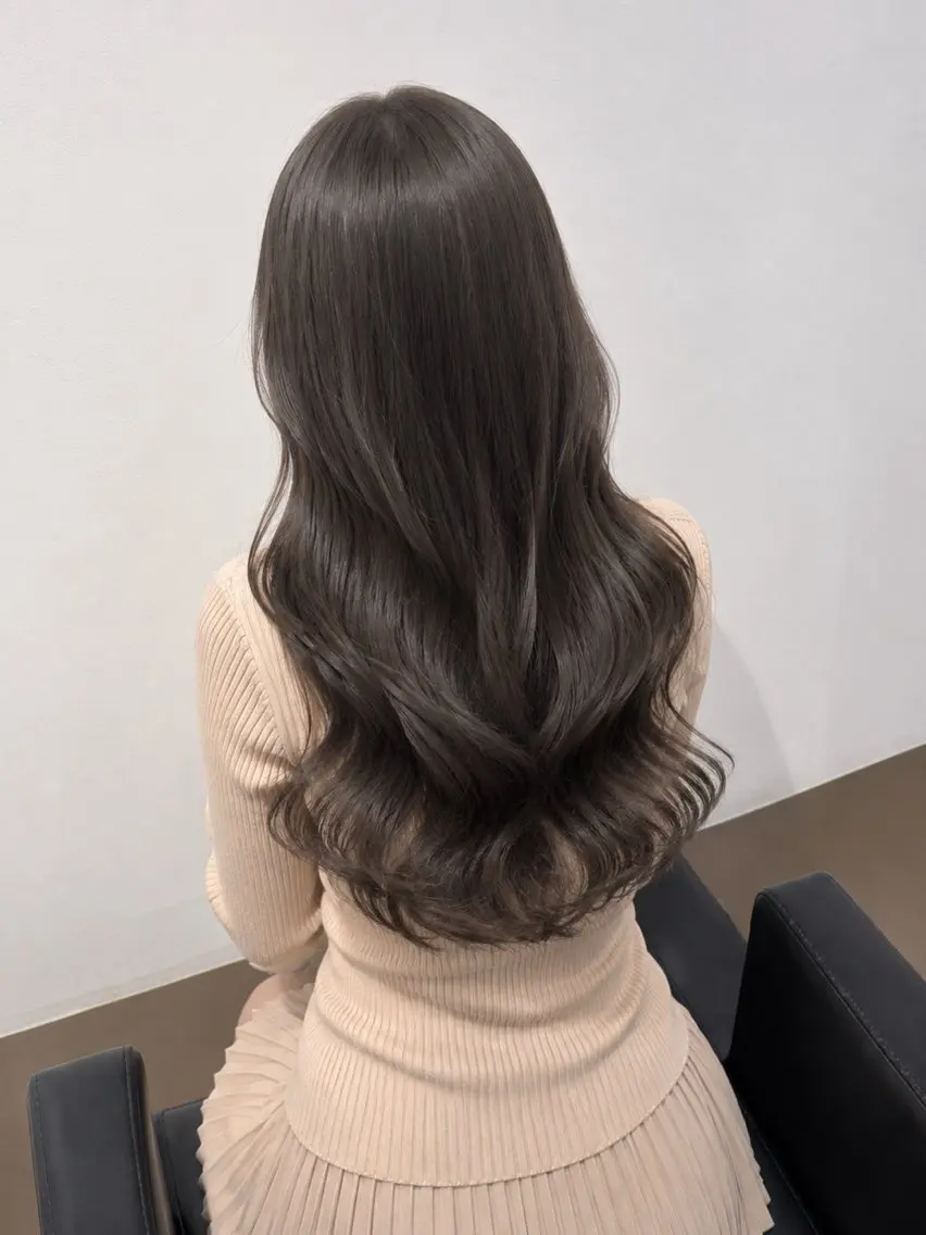 ロング カラー ヘアカラー トリートメント 【ioe 岡本】 🎀NOKO🎀のヘアスタイル