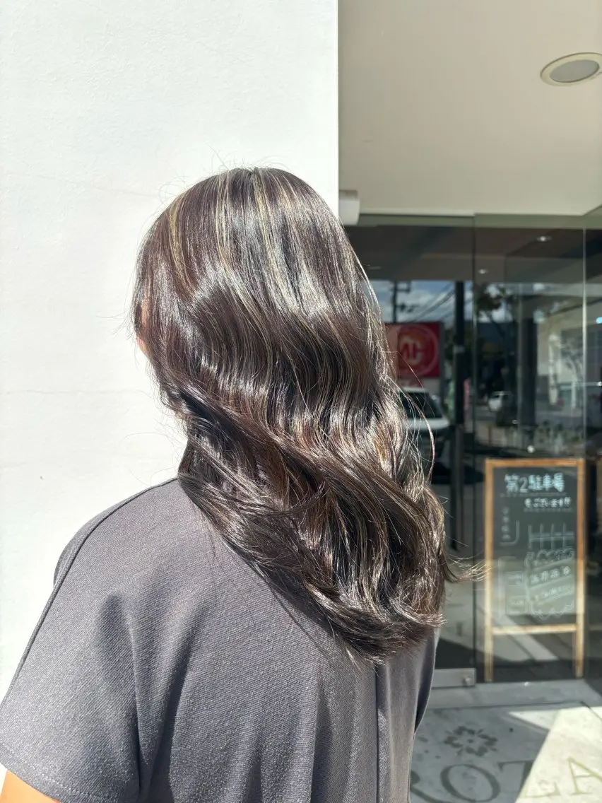 ロング ヘアカラー 落海 風花のヘアスタイル