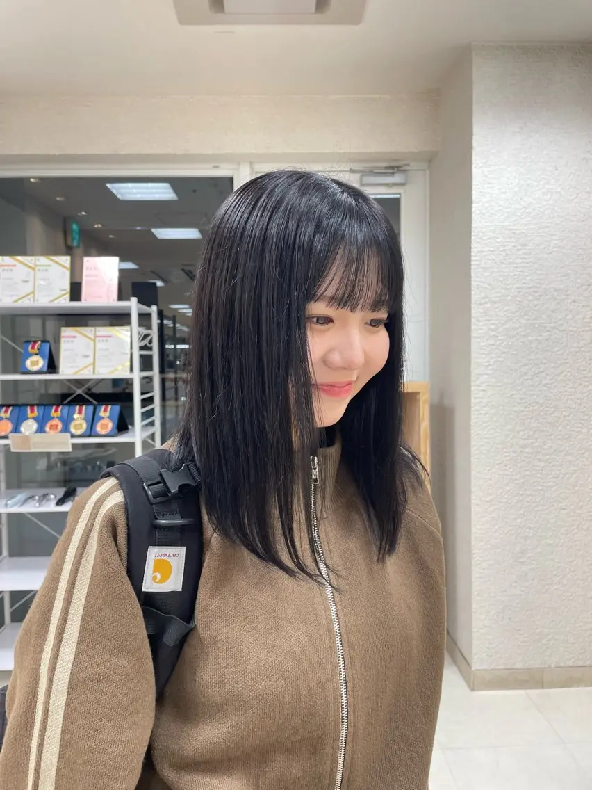 セミロング カラー ブリーチなしダブルカ ラー🎀透明感/AOのヘアスタイル