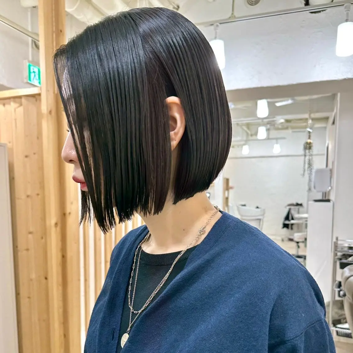 ショート 切りっぱなしボブ 前下がりボブ ボブ ウルフカット 髪質改善 縮毛矯正/ レイヤー/銀座/本木のヘアスタイル