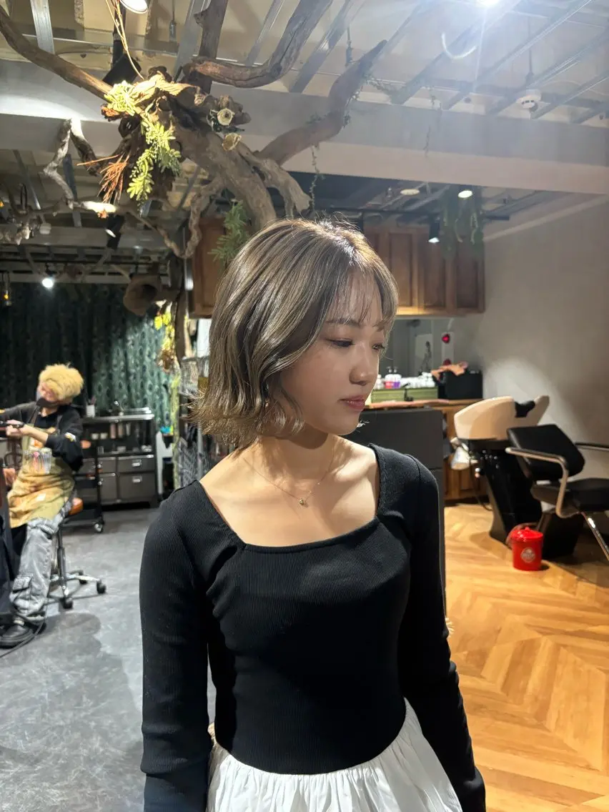 ショート カラー ブリーチ 透明感カラー ダブルカラー トリートメント カット ヘアカラー ravens代表 ヒロムのヘアスタイル
