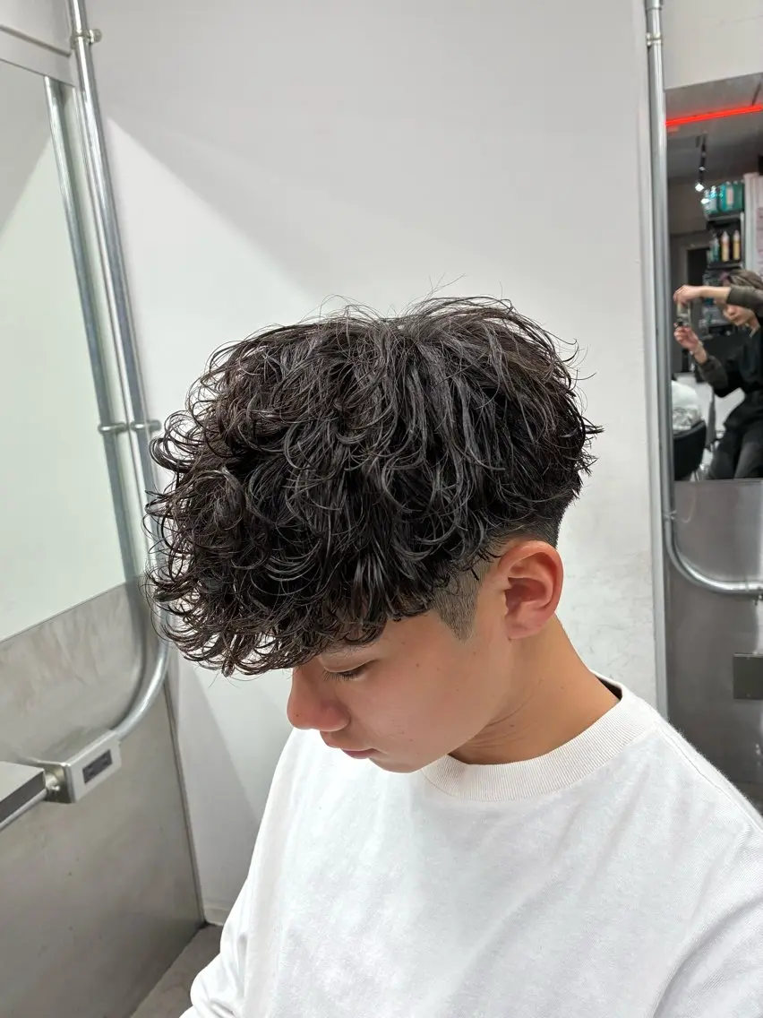 【選べるパーマメニュー⚡️】メンズカット+選べるパーマ+トリートメント🎩【¥8000】の写真